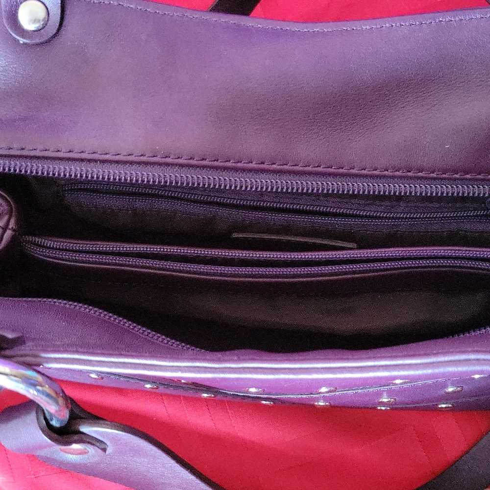 Purse - Picture 2 of 4